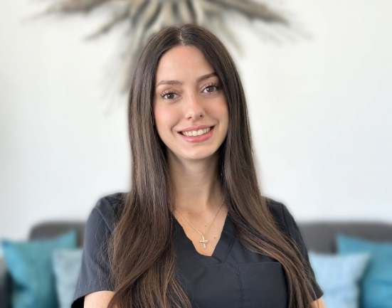 Dental assistant Aubrey